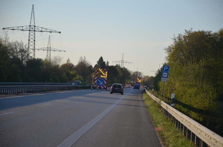 POL-HL: OH_BAB1 Rastplatz Damlos    /

Großkontrolle