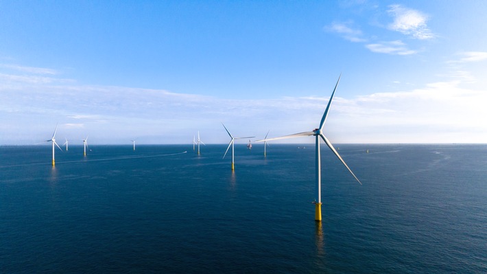 Amazon und Skyborn Renewables unterzeichnen Deutschlands größten Stromabnahmevertrag für den Offshore-Windpark Gennaker