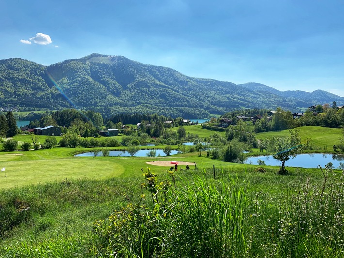 Frühlingserwachen auf dem Green, die Golfsaison beginnt