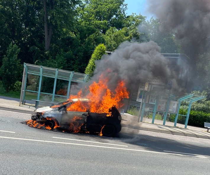 POL-NI: Brand eines Pkw im Rintelner Stadtgebiet