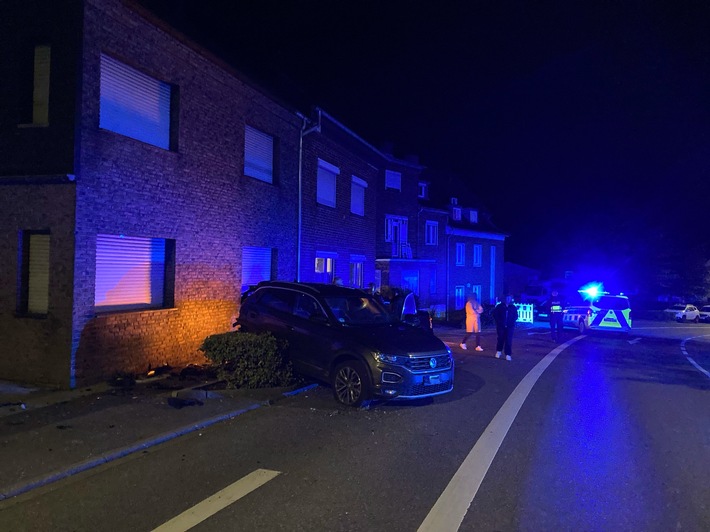 POL-AC: Unfall unter Alkoholeinfluss