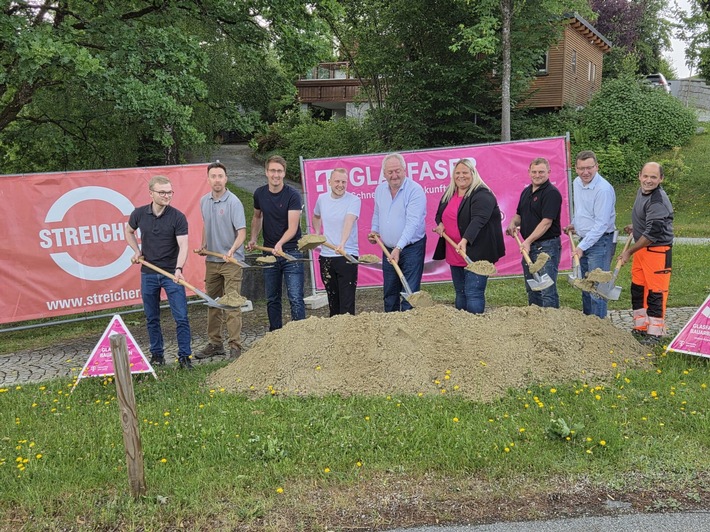 Telekom startet Glasfaserausbau in Grafling