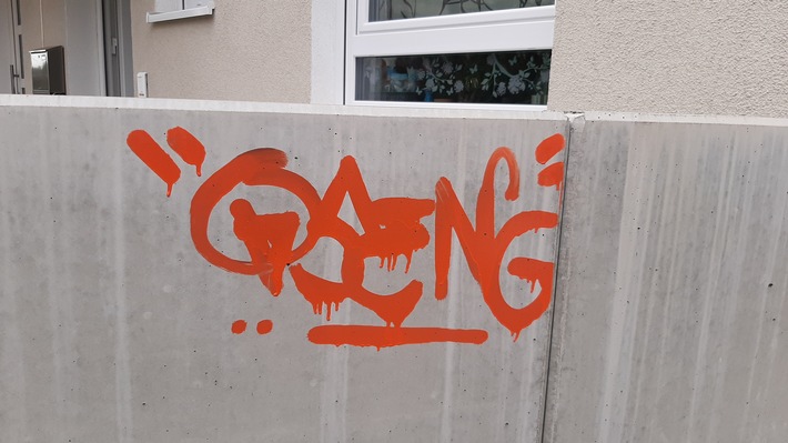 POL-PDLD: Landau, Vogesenstraße, 27./28.9.2019
Sachbeschädigung, Graffiti