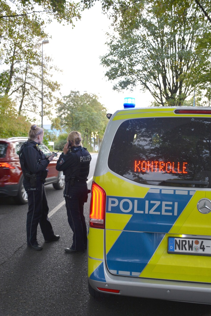 POL-ME: Verkehrsunfallfluchten aus dem Kreisgebiet - Ratingen - 2408076