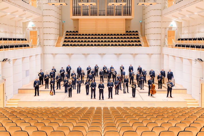 POL-ME: Musik für den guten Zweck: Benefizkonzert mit dem Landespolizeiorchester NRW - 2609027