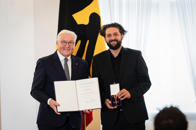 Uni Osnabrück: Prof. Dr. Aladin El-Mafaalani mit Verdienstorden der Bundesrepublik Deutschland geehrt