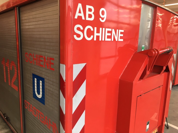 FW-MH: Gemeldeter U-Bahn Brand