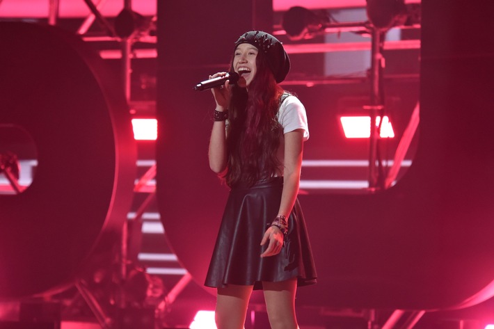 "Dein Song - Das Finale 2021" feiert Premiere in Leipzig: Sarah (15) aus Bocholt ist "Songwriterin des Jahres"! / KiKA-Zuschauer*innen wählen "Leise Worte werden laut" zum besten Song der 13. Staffel