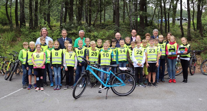 POL-OE: "Tag der Sieger 2019": Grundschüler präsentieren ihr Können und Wissen rund ums Fahrrad