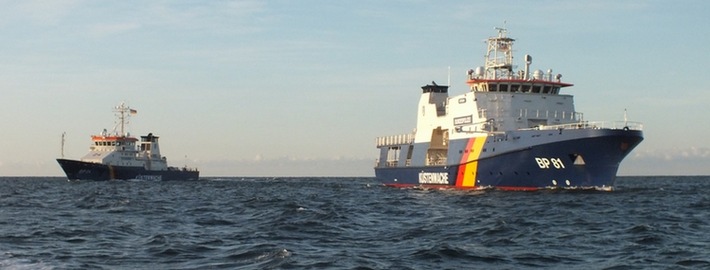 BPOL-CUX: Vermisste Person in der Nordsee - Bundespolizeischiffe im Sucheinsatz