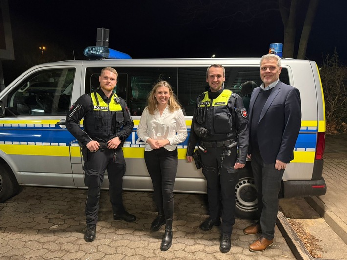 POL-HI: Bundestagsabgeordnete Daniela Rump (SPD) begleitet den Einsatz- und Streifendienst der Polizeiinspektion Hildesheim