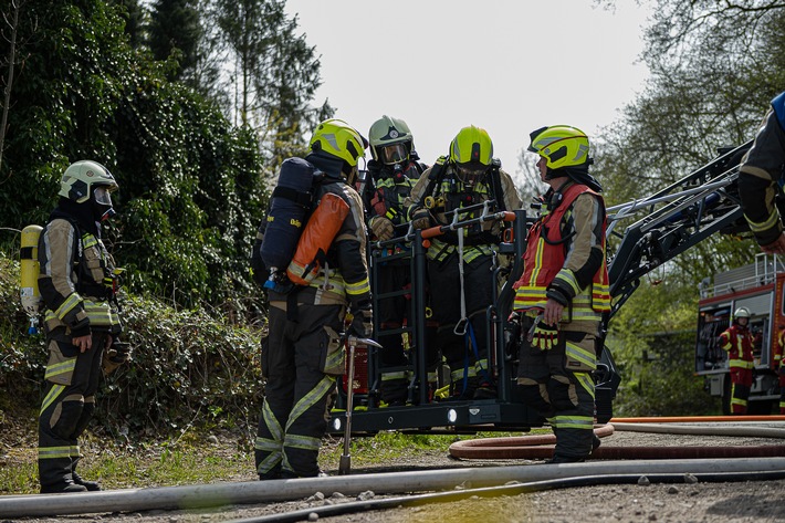 FW-SE: Feuer in einer Garage