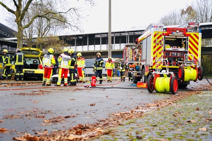 FW-GE: Feuerwehr Gelsenkirchen führt Großübung mit Schwerpunkt Massenanfall von Verletzten durch.