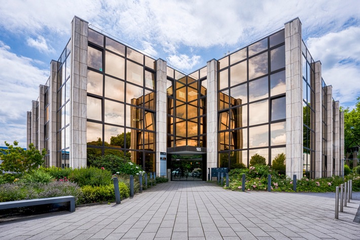 FitX präsentiert renoviertes Headquarter in Essen: Moderne Arbeitswelten auf drei Etagen