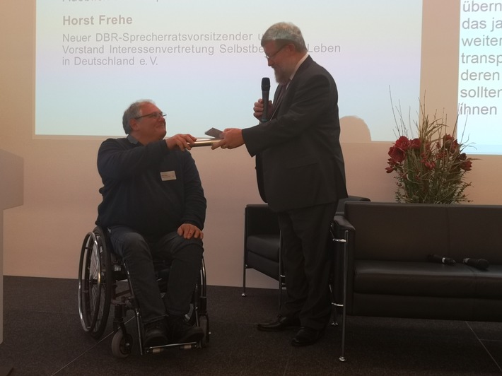 Deutscher Behindertenrat: Armut brennt Menschen mit Behinderungen unter den Nägeln