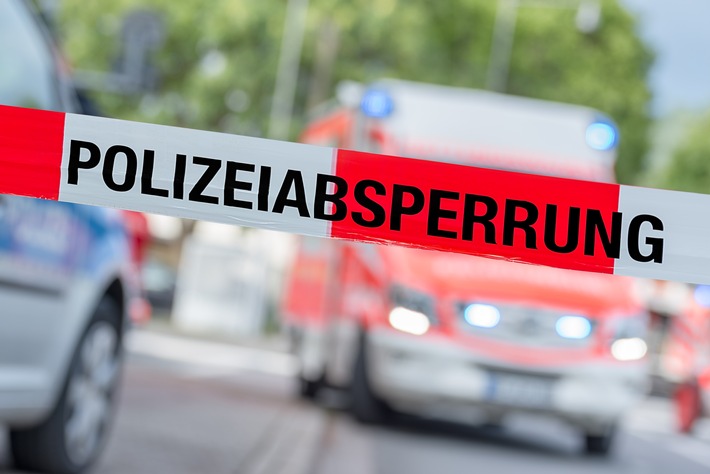 POL-ME: Fahrradfahrerin wird bei Unfall schwer verletzt - Langenfeld - 2204056