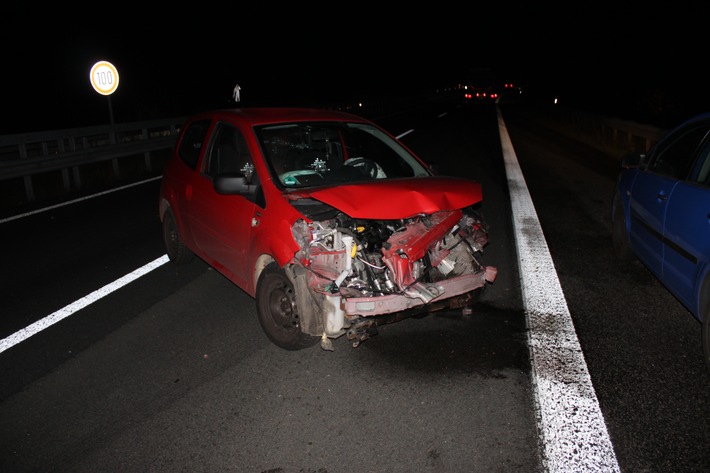 POL-PDKL: A63/Kaiserslautern, Nach Fahrstreifenwechsel Kontrolle verloren