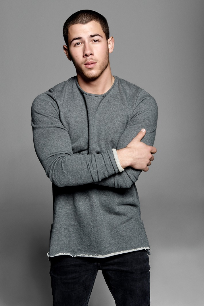 US-Superstar Nick Jonas veröffentlicht zweites Soloalbum &quot;Last Year Was Complicated&quot; am 10. Juni 2016