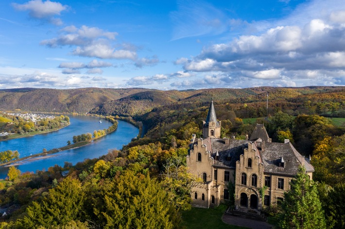 Loreley Touristik: Digitaler Stempelpass - Rheinsteig zwischen Natur und smarter Technik