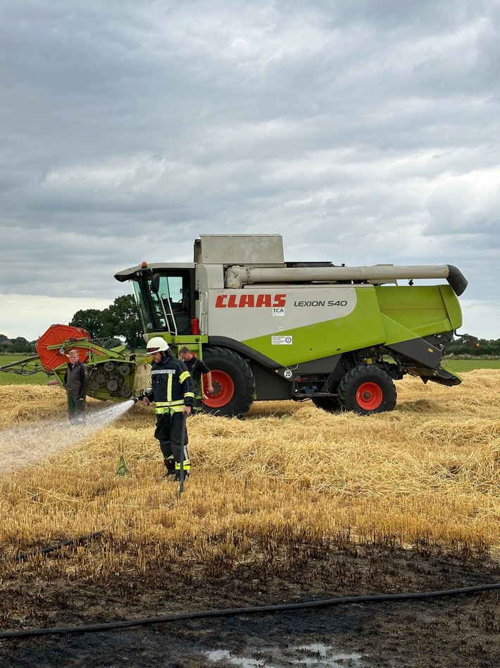 FW-KLE: Flächenbrand durch Erntearbeiten