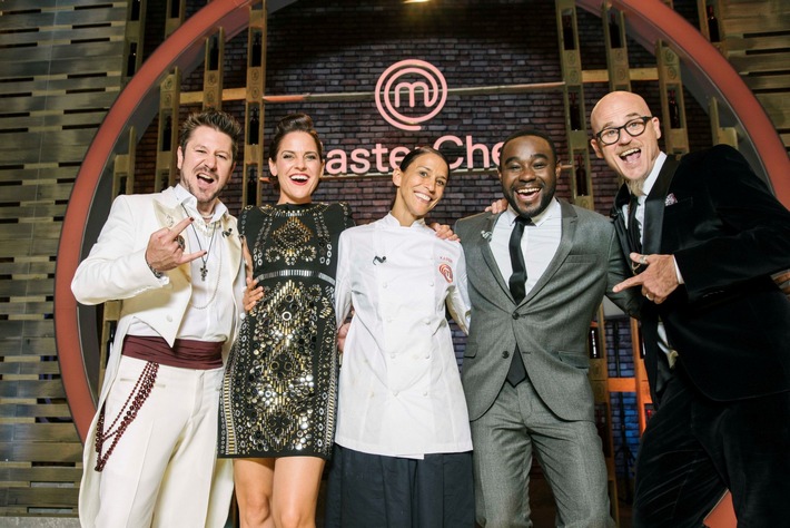 100.000 Euro und ein eigenes Kochbuch: Karen Fritzenschaft aus Kempten gewinnt "MasterChef" Deutschland 2017