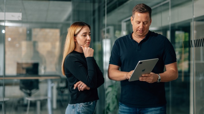 Die teure Lead-Falle: Wie Unternehmen jeden Monat Budget verbrennen, und wie Patrick Gessner und Leadmagneten das Blatt wenden