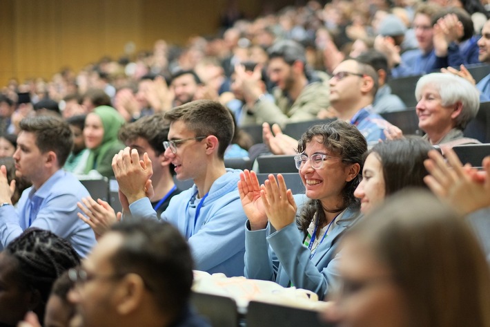 Attraktivität bayerischer Hochschulen für internationale Studierende ungebrochen - Wissenschaft weltoffen kompakt 2024