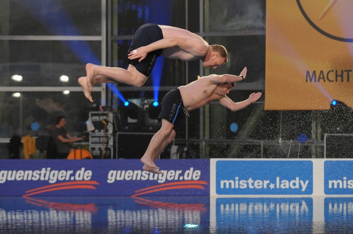 Das große TV total Turmspringen 2009 (mit Bild)