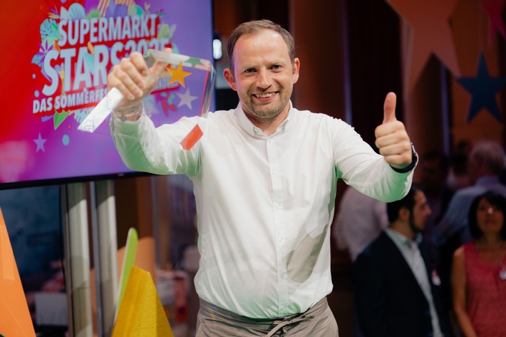 Pressemitteilung | EDEKA-Kaufmann Markus Irkens als Jungunternehmer des Jahres ausgezeichnet