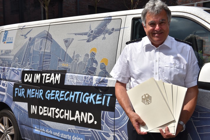 HZA-K: 148 neue Nachwuchskräfte für den Kölner Zoll - größtes Ausbildungshauptzollamt in Deutschland