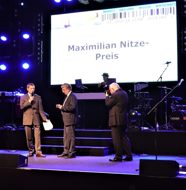 Forschungsarbeit von Urologe der Asklepios Klinik Altona mit Maximilian Nitze-Preis ausgezeichnet
