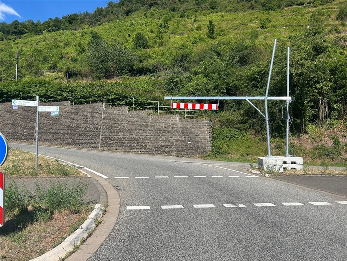 POL-PDKO: Häufung von Unfällen und vermeidbaren Schäden im Bereich Löfer Brücke
