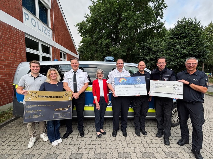 POL-HL: Ostholstein - Grömitz Beachvolleyballturnier der Polizeidirektion Lübeck erzielt erneut Spendenerlös für den guten Zweck