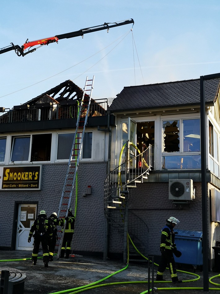 KFV Sigmaringen: Einsatzstelle: Offener Dachstuhlbrand am Boulay-Platz in Mengen 01.01.2026