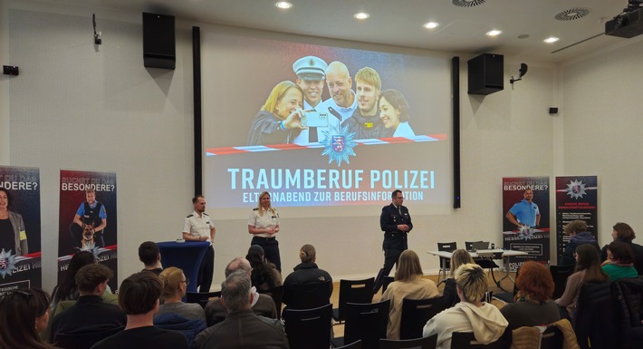 POL-OF: Traumberuf Polizei: Zahlreiche Interessierte am ersten "Elternabend" im Polizeipräsidium