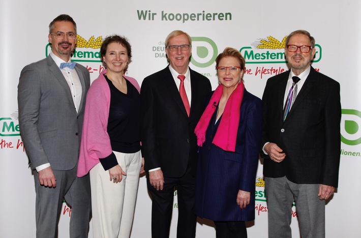 Kostenfreies Bildmaterial Pressekonferenz Mestemacher-Gruppe / 2022 Neue Bestmarke erreicht