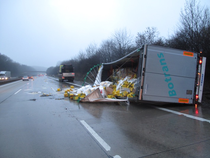 POL-HI: Lkw-Unfall auf der BAB 7 bei Hildesheim