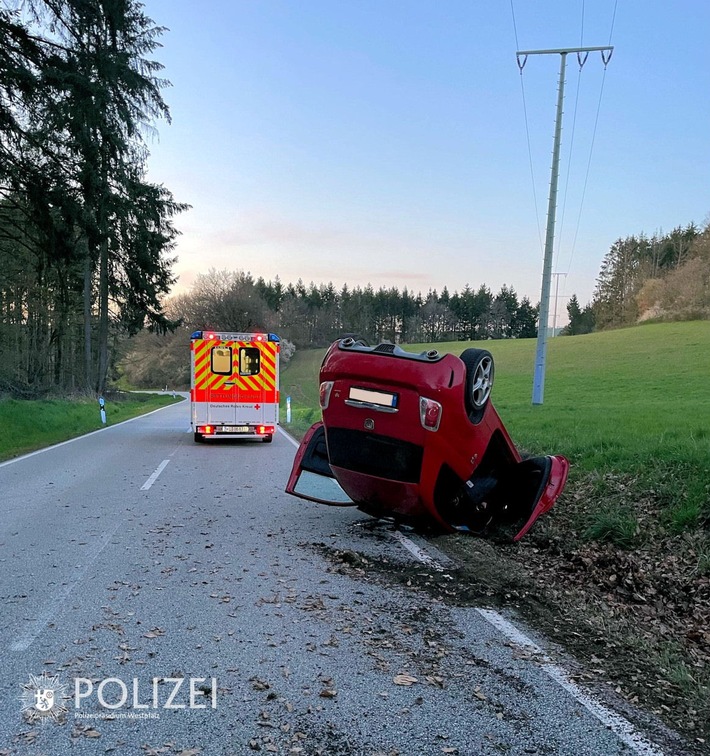 POL-PPWP: Auto aufs Dach gelegt