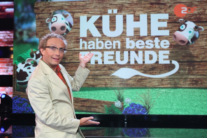 "Kühe haben beste Freunde" / ZDF zeigt neue Wissens-Comedy mit Wigald Boning (FOTO)