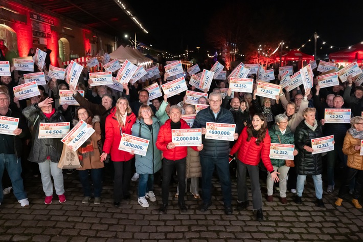 Überglück in Erfurt dank Postcode Lotterie: Nachbarn jubeln zusammen über zwei Millionen Euro