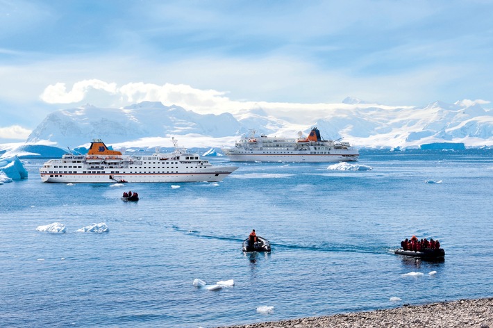 Aktuelle Kampagne &quot;Mehr als Eis&quot; von Hapag-Lloyd Kreuzfahrten: Neue Antarktiswebsite und Buchungswettbewerb für Reisebüros
