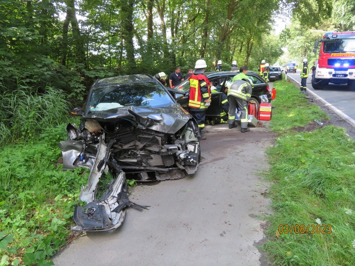 POL-OL: +++ Westerstede: schwerer Verkehrsunfall mit Personenschaden +++