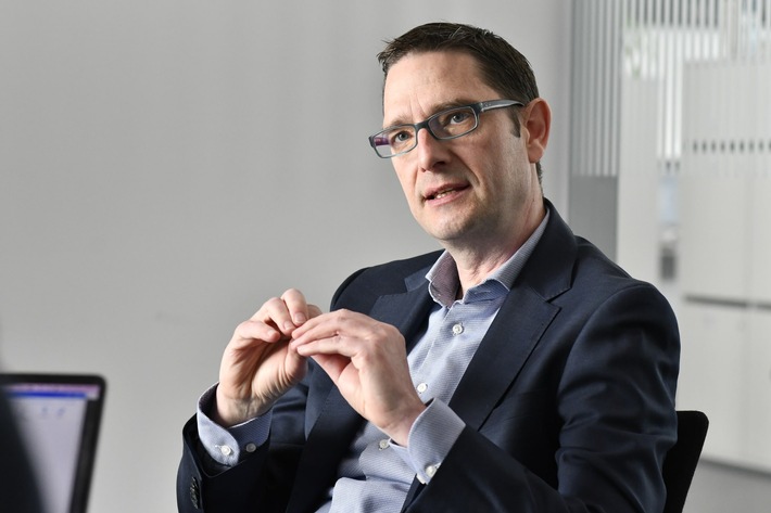 Staffelstabübergabe bei der BMW Bank GmbH: Torsten Matheis ist neuer Geschäftsführer für den Bereich Kunde, Marken, Vertrieb