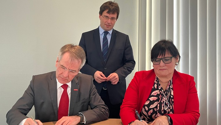 Neue Vergabevereinbarung / Handwerk und BLB NRW stärken Zusammenarbeit