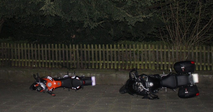 POL-HA: Sachbeschädigung und umgeworfene Motorräder in Hohenlimburg