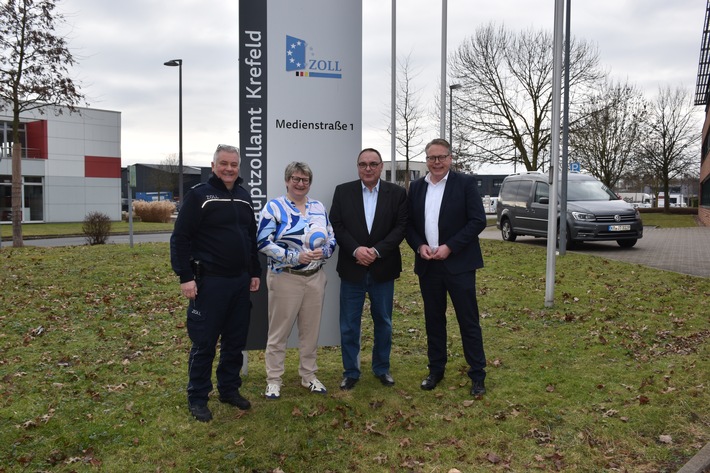 HZA-KR: Gemeinsam gegen organisierte Schwarzarbeit: Landtagsabgeordnete besuchen Hauptzollamt Krefeld