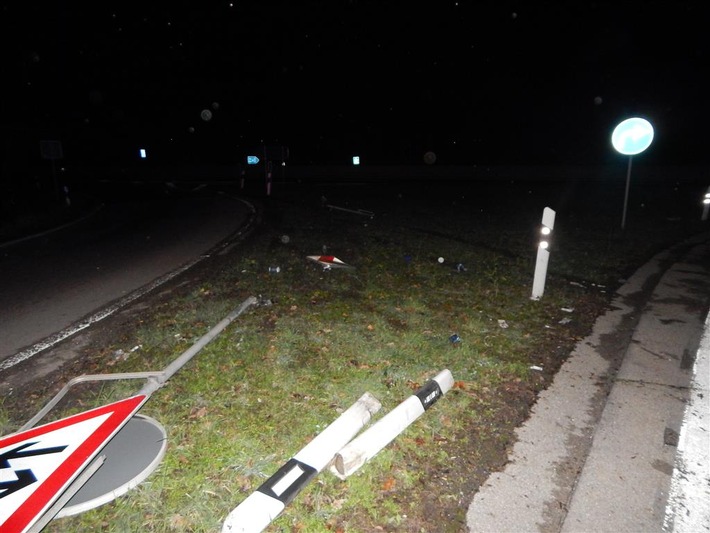 POL-VDKO: Verkehrsunfallflucht B42/BAB 48; Kfz ermittelt; Fahrzeugführer/in weiterhin flüchtig