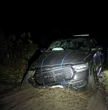 POL-CUX: Trunkenheitsfahrt mit anschließender Verkehrsunfallflucht und falscher Sachverhaltsangabe in Lehnstedt - Täuschungsversuch fliegt auf (Foto im Anhang)