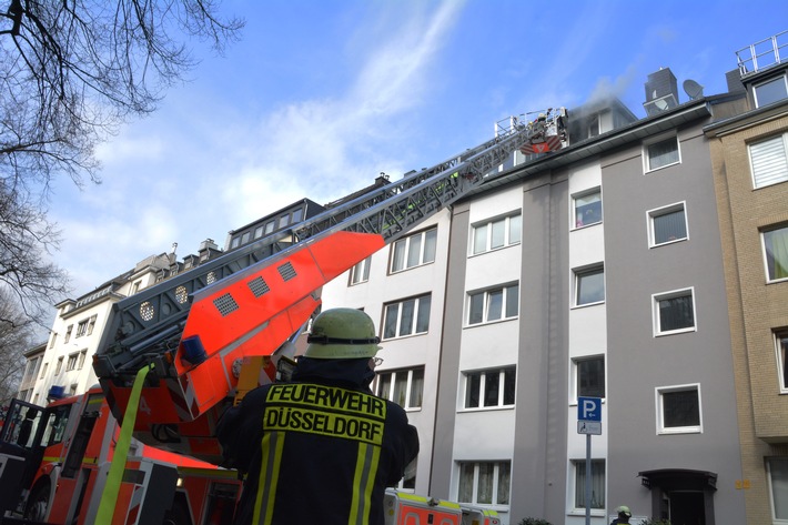 FW-D: Küchenbrand in Flingern Nord