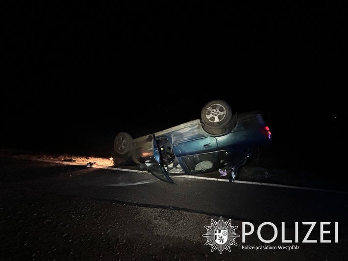 POL-PIZW: Leichte Verletzungen beim Fahrzeugüberschlag